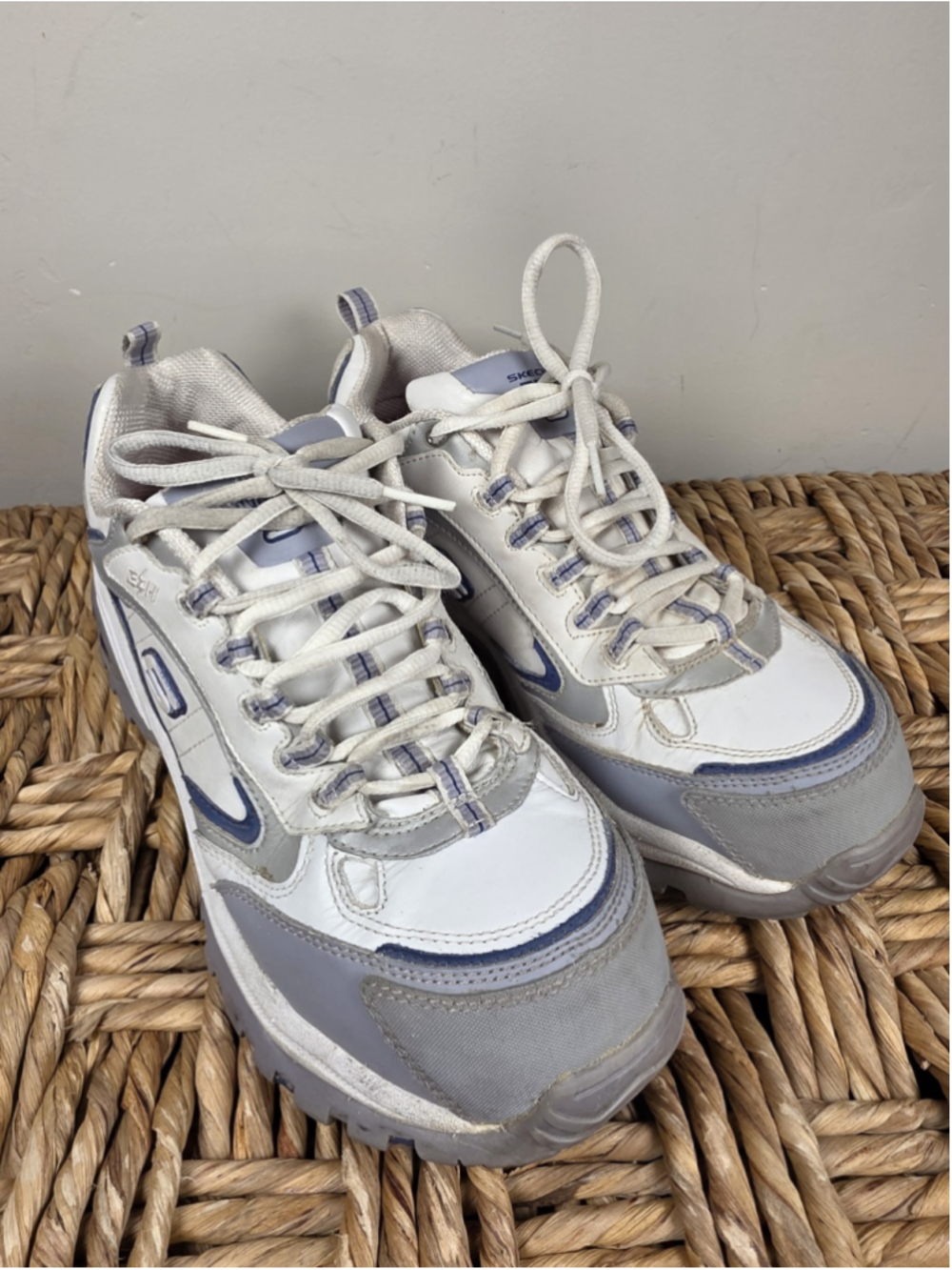 Skechers Work Womens Sz 9 Steel Toe Safety Shoes White Blue Leather Sneakers